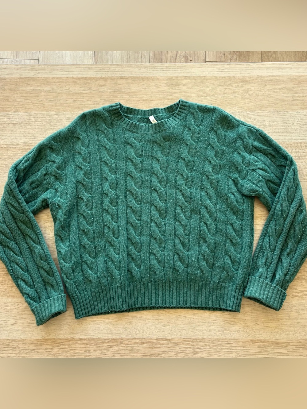 Aritzia Babaton Women’s Green Cable Knit Sweater